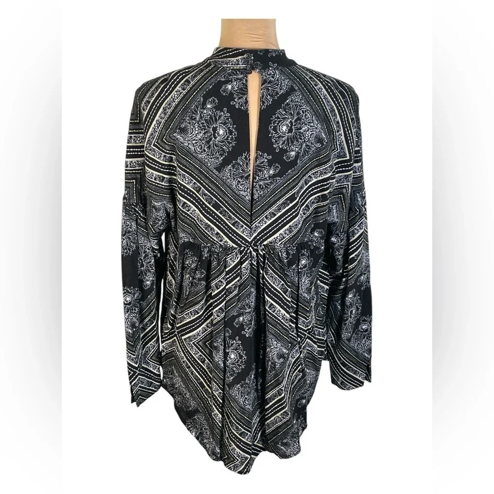 Free People Womens Walking On A‎ Dream Tunic Blouse Black White Oversized S boho